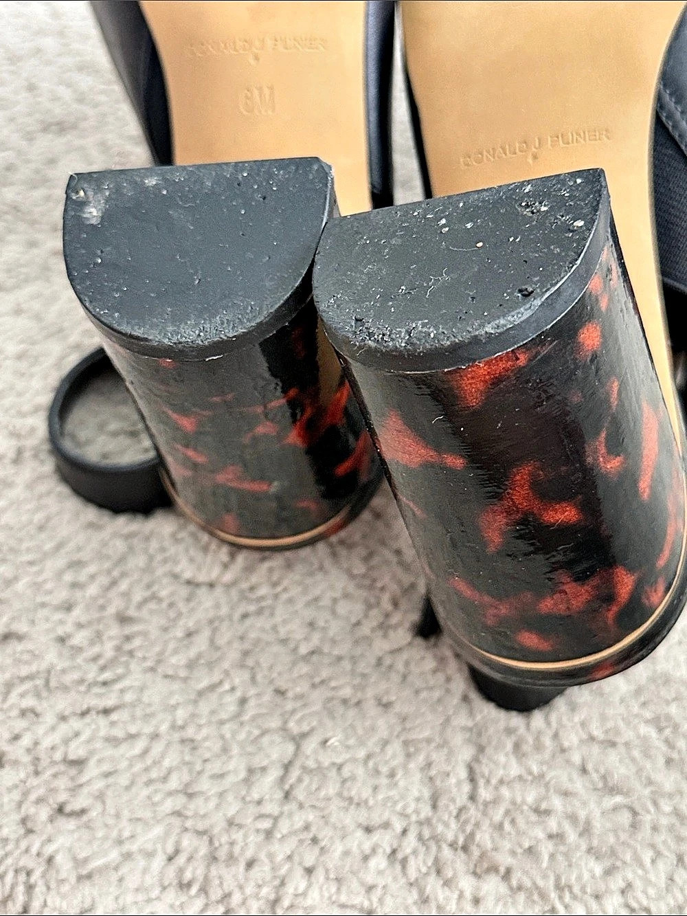 Donald J Pliner Black & Red Heels US 6M - Picture 8 of 8